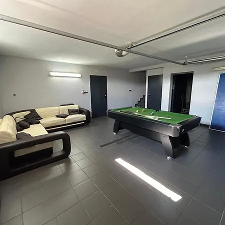 Villa Holiday Home Limanowa